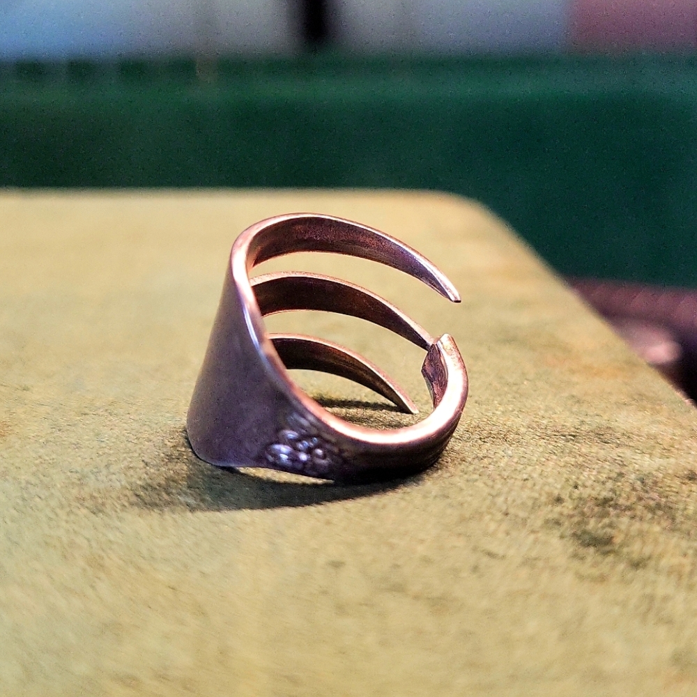 V60. Fork Ring size 6.75